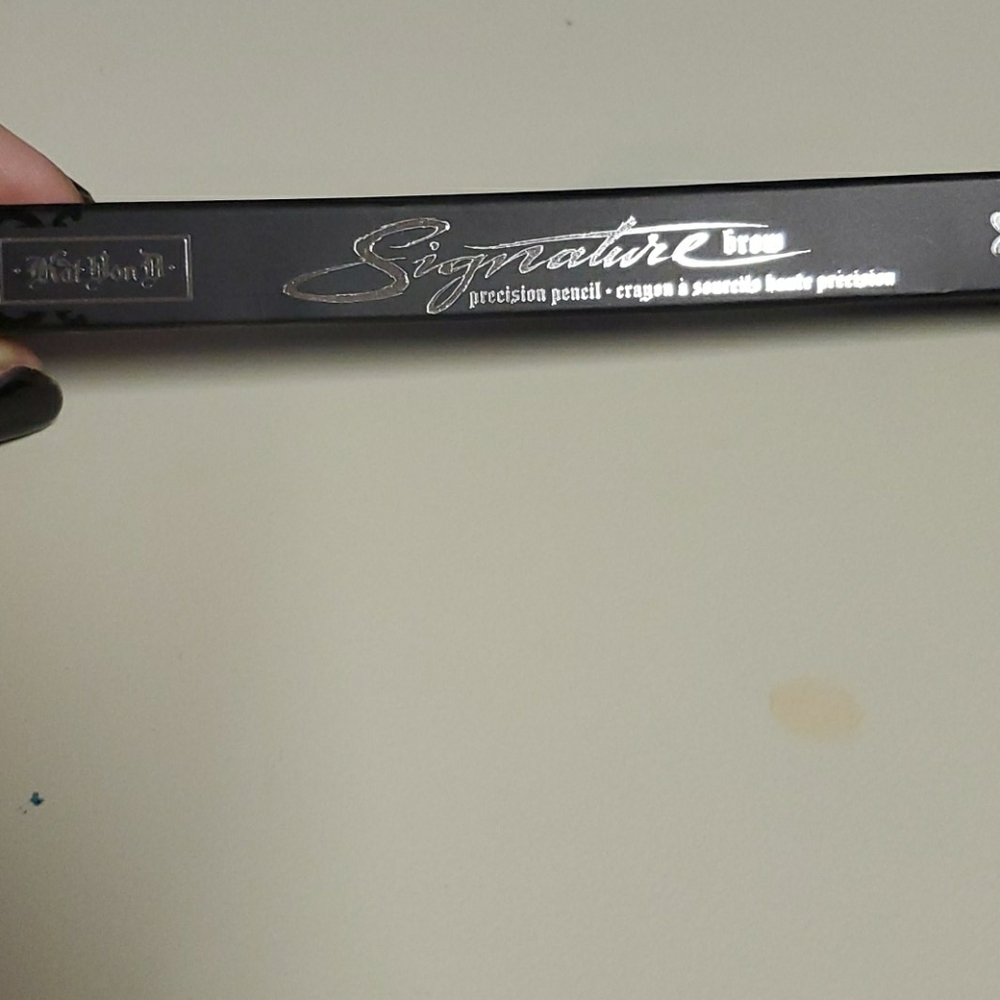 KVD Vegan Beauty